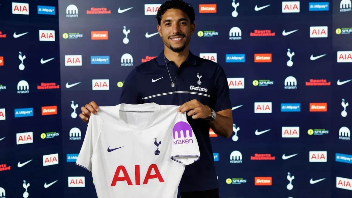 Oficial: Tottenham 'rouba' mais um jogador ao Manchester City